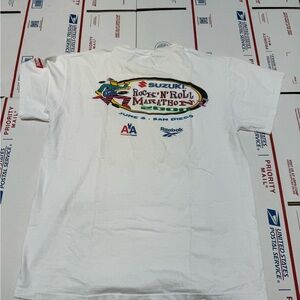 Vintage 2000 Suzuki Rock N Roll Marathon White Tee